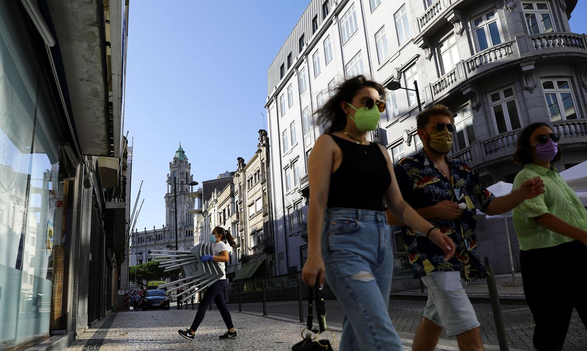 Portugal anuncia plano para suspensão de restrições