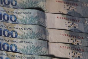 Beneficiários com NIS final 6 recebem hoje Auxílio Brasil